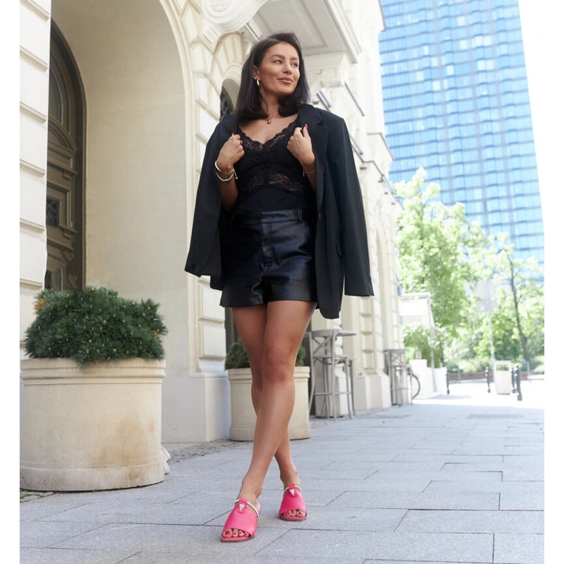 Chanclas con aplicación de piel Antari rosa 1