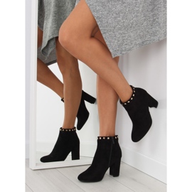 Botas negras de tacón con tachuelas negras negro 6