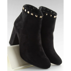Botas negras de tacón con tachuelas negras negro 3