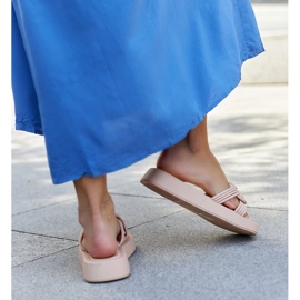 Pantuflas de goma beige de Ferrei 4