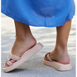 Pantuflas de goma beige de Ferrei 5