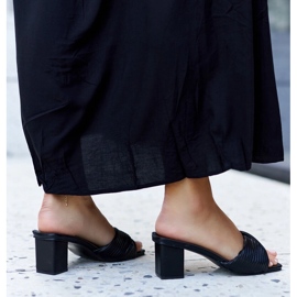 Chanclas tacón Batari negro 2