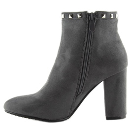 Botas de tacón grises y grises con tachuelas 6