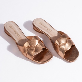 Babuchas doradas de mujer dorado 3