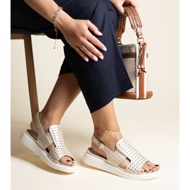 Sandalias Imogne doradas con pala calada dorado 2