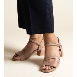 Sandalias beige oscuro con combinación de materiales Hambly 3