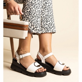 Sandalias de cuña blancas confeccionadas en ecopiel Maddison blanco 1