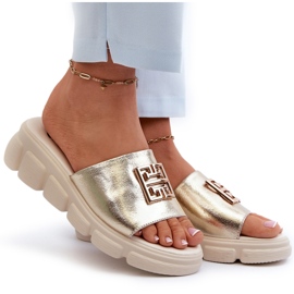 Chanclas Mujer De Piel Con Adorno Dorado Sobre Cuñas Vinceza 41444 Dorado 8