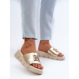 Chanclas Mujer De Piel Con Adorno Dorado Sobre Cuñas Vinceza 41444 Dorado 3