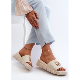 Chanclas Mujer De Piel Con Adorno Dorado Sobre Cuña Vinceza 41444 Beige 6