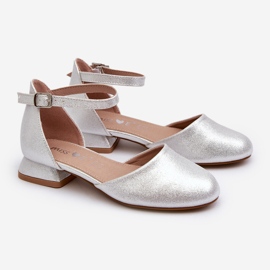 Sandalias Niña Nelly Plata Tacón Bajo Brillante 6