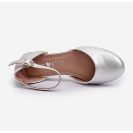 Sandalias Niña Nelly Plata Tacón Bajo Brillante 1