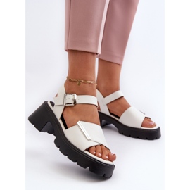 Sandalias de Mujer Fabricadas en Piel Ecológica con Tacón Alto y Plataforma Vinceza 36257 Blanco 3