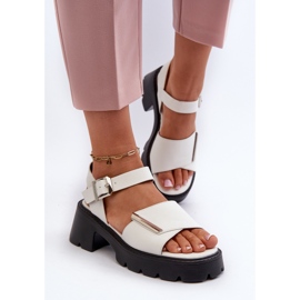 Sandalias de Mujer Fabricadas en Piel Ecológica con Tacón Alto y Plataforma Vinceza 36257 Blanco 4