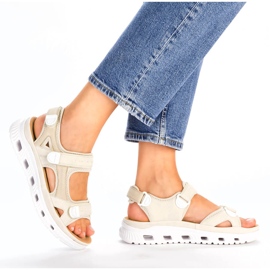 Sandalias mujer cómodas velcro beige Rieker 64074-60 6