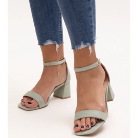 Sandalias tacón Issa verde claro 1