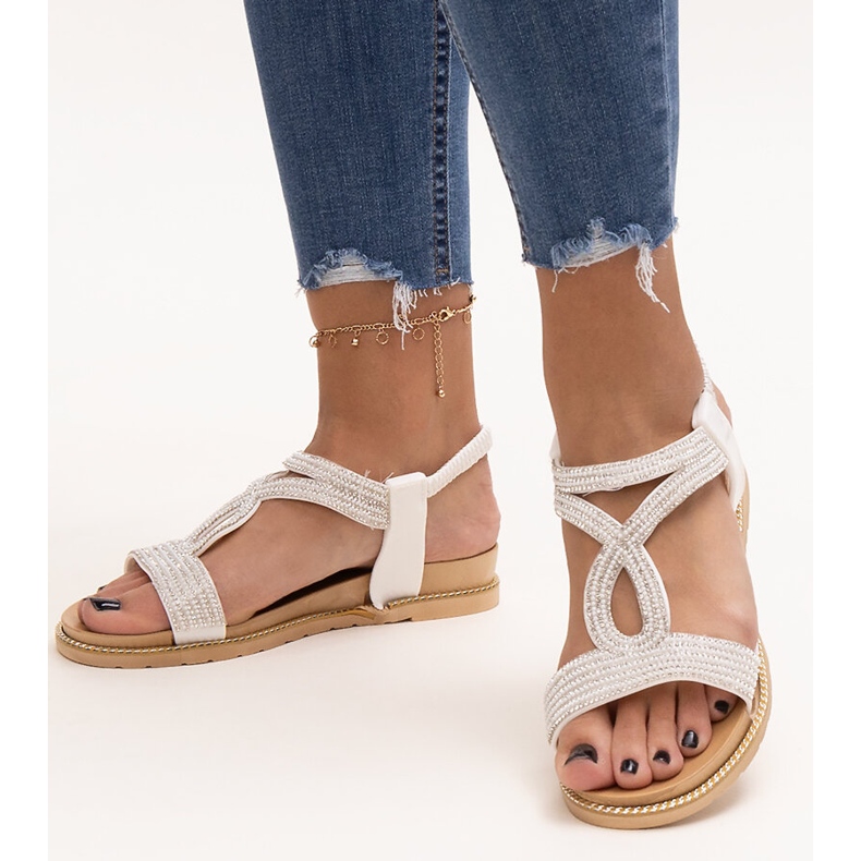 Sandalias blancas decoradas con circonitas Detila blanco 1