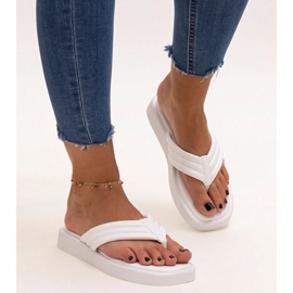Chanclas planas Shishal blanco 1