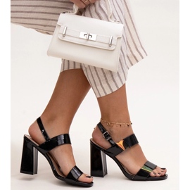 Sandalias Shadan charol negro tacón alto 2