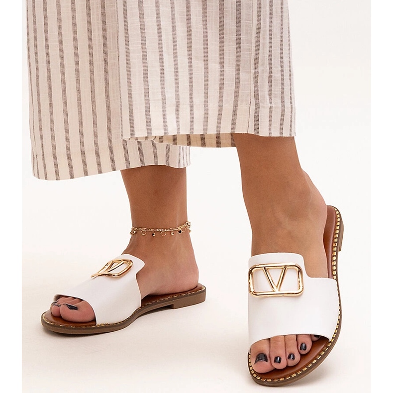 Chanclas blancas con hebilla Mariza blanco 1