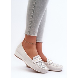 Mocasines de mujer con estampado calado en piel ecológica, blanco polvoriento Nassnema 2