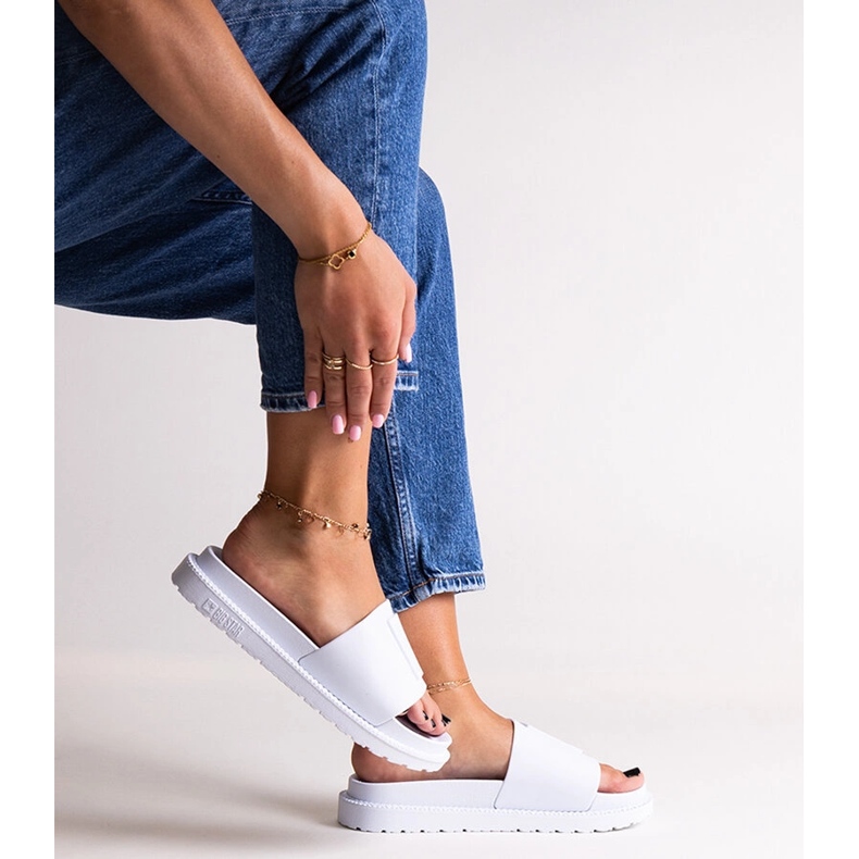 Pantuflas Big Star blancas LL274428 blanco 1 Pantuflas Big Star blancas LL274428 blanco 1