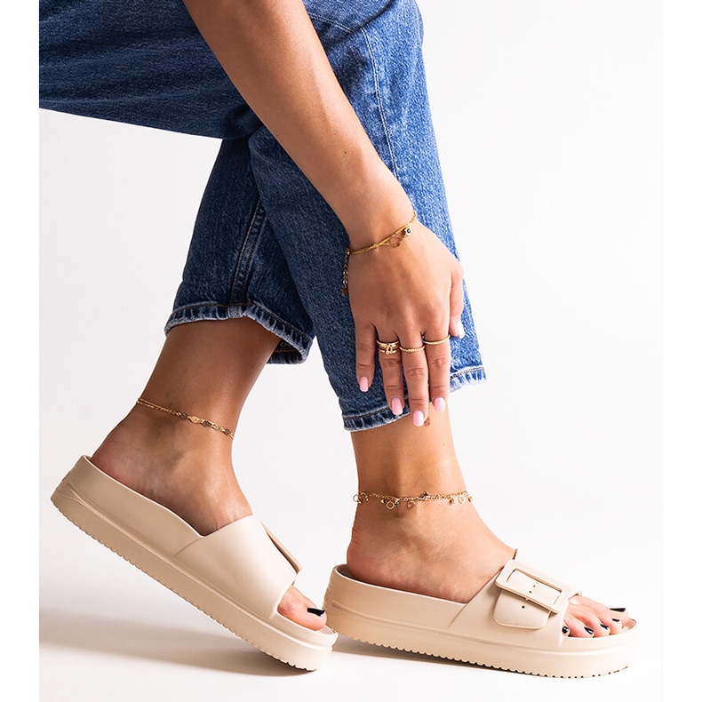 Chanclas beige Big Star NN274A666 801 1