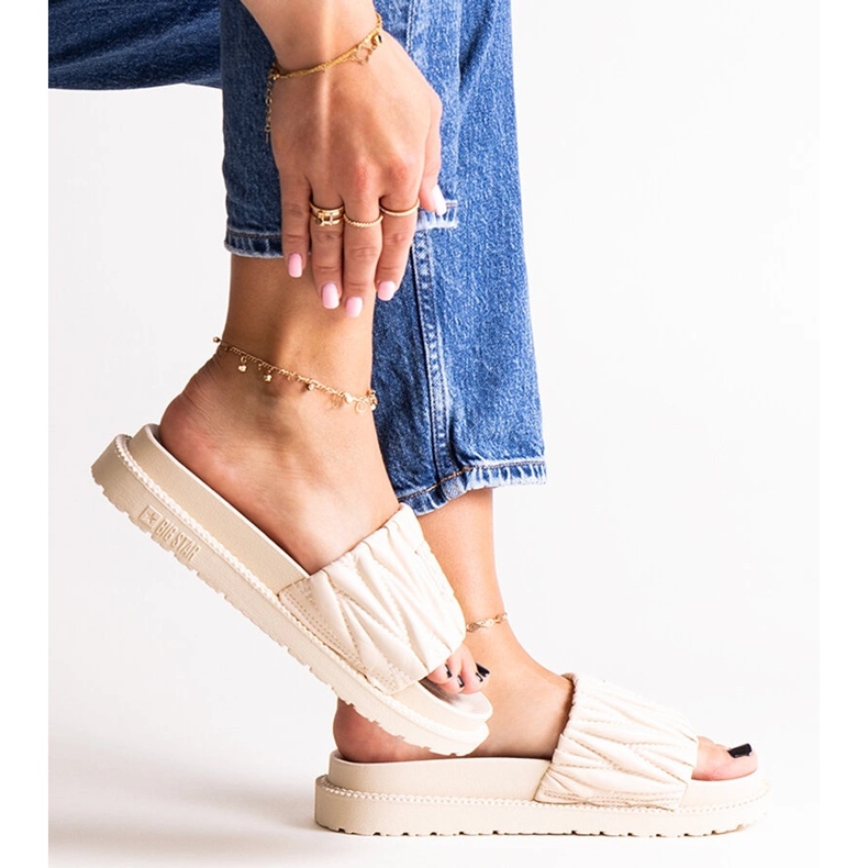 Solapas beige con volantes Big Star NN274A746 1