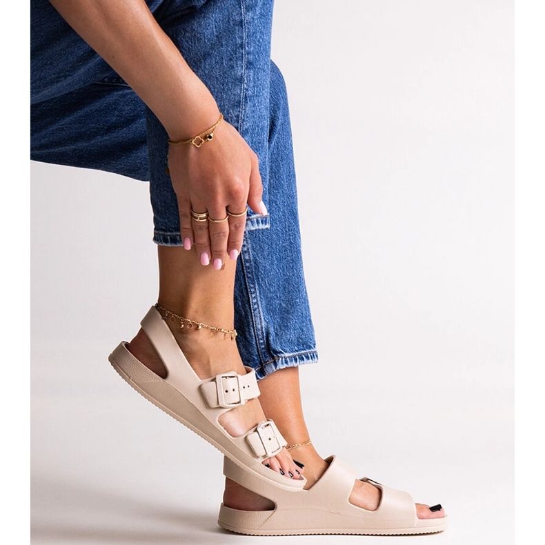 Sandalias beige Big Star LL274746 1