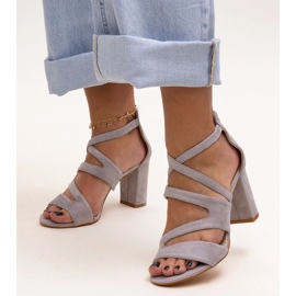 Sandalias grises de tacón con plantilla de piel Yanick 2