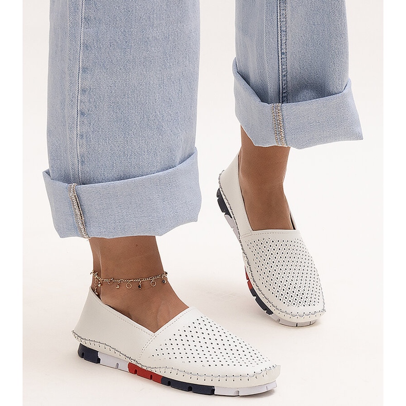 Evento Zapatos blancos de piel calada de Wendel 1