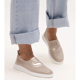 Zapatillas Ethels de piel perforada en color dorado 1 Zapatillas Ethels de piel perforada en color dorado 1