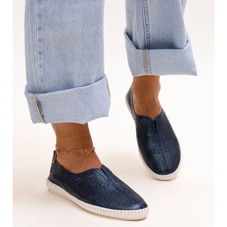 Zapatos Bernice calados piel azul marino 1