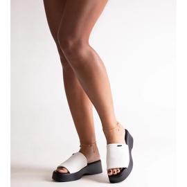 Chanclas blancas en la plataforma Big Star NN274022 blanco 3