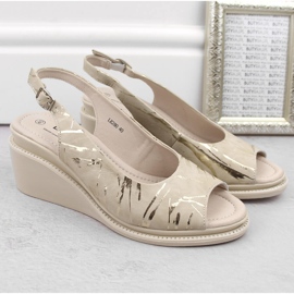 S.Barski Sandalias cuña mujer piel beige dorado D&amp;A LR280 5