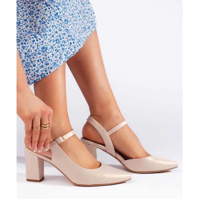 Elegantes zapatos de tacón beige para mujer de Sergio Leone 1