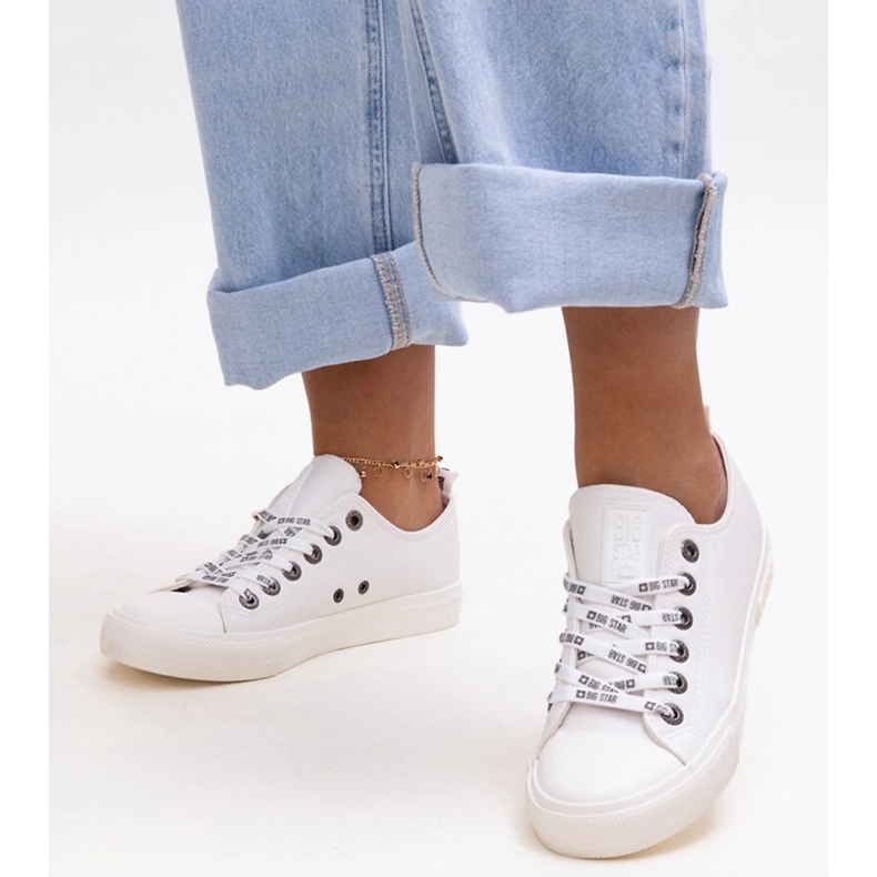 Deportivas blancas de piel ecológica Big Star KK274105 blanco 1