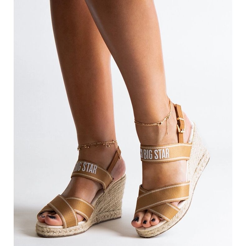 Sandalias cuña beige Big Star LL274883 1