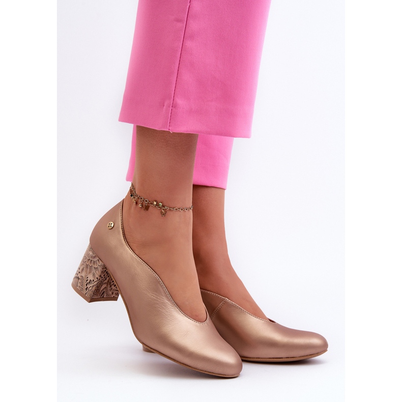 Elegantes Zapatos de Salón de Piel con Tacón Alto Maciejka 06422-25 Dorado 2