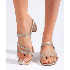 Chanclas de tacón doradas con circonitas de Sergio Leone dorado 3