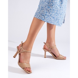 Sandalias de tacón beige de Sergio Leone 1