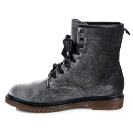 Vices New Collection Trabajadores con un arco gris 2