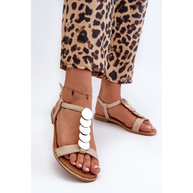 Sandalias Planas Mujer Confeccionadas en Piel Ecológica Beige Jeritellia 2