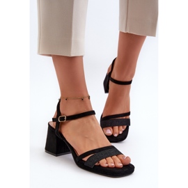 Sandalias De Mujer De Tacón Alto Con Tira Brillante Negro Tessata 4