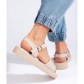 Sandalias de mujer beige con plataforma. 3