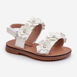 Sandalias Infantiles Lacadas Decoradas con Flores, Tinette Blanco 4