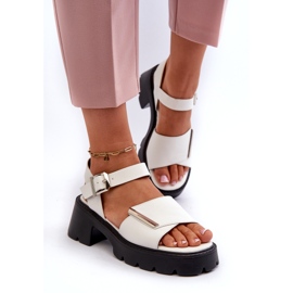Sandalias de mujeres con cuero ecológico con tacones altos y plataforma blanca Vinceza 36257 blanco 2 Sandalias de mujeres con cuero ecológico con tacones altos y plataforma blanca Vinceza 36257 blanco 2