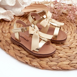 Sandalias infantiles con lazo de velcro dorado Joratia 4