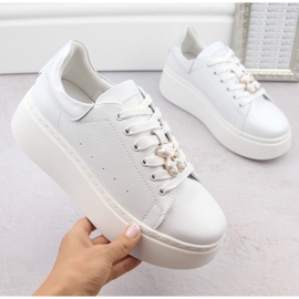 Zapatos de mujer de piel con plataforma y osito, blanco Vinceza 66641 1