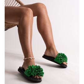 Chanclas verdes con flores de Levina 3
